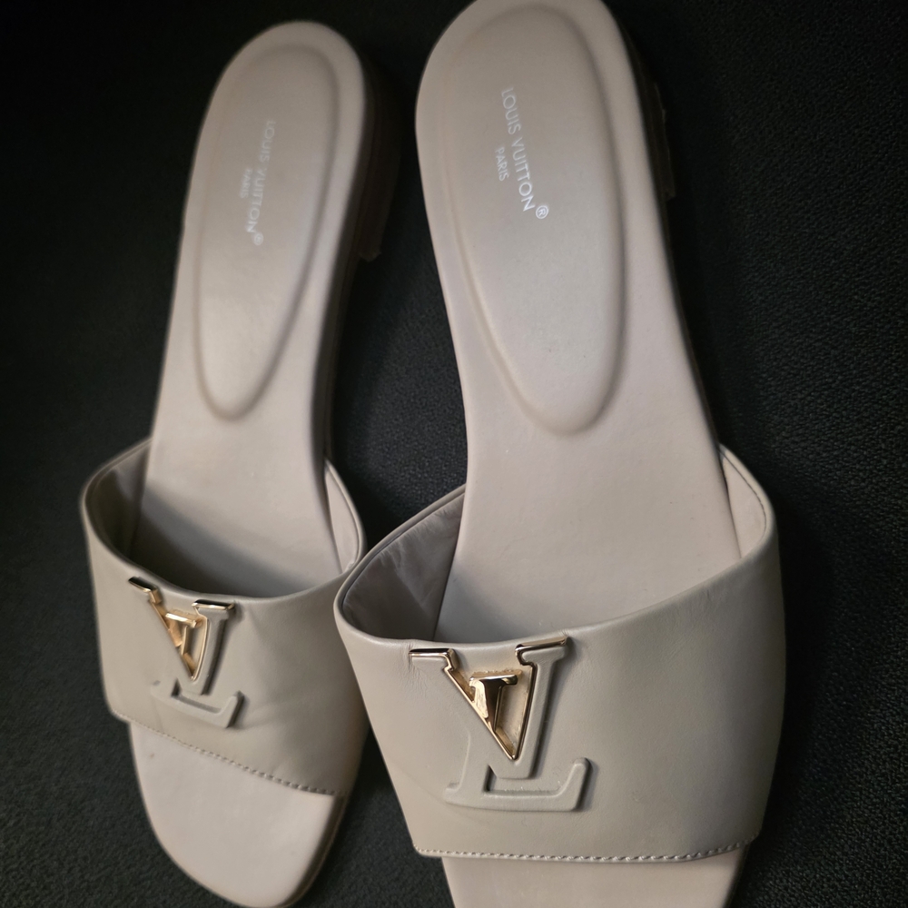 Louis Vuitton Cream Slide Sandals with Gold LV Accent - Picture 2 of 7